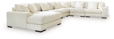 Lindyn Sectional with Chaise - Furniture House (VA)