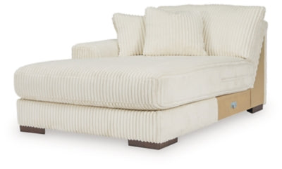 Lindyn Sectional with Chaise - Furniture House (VA)