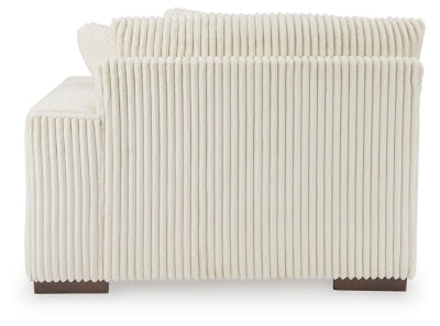 Lindyn Sectional with Chaise - Furniture House (VA)