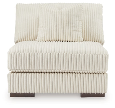 Lindyn Sectional with Chaise - Furniture House (VA)