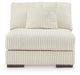 Lindyn Sectional with Chaise - Furniture House (VA)