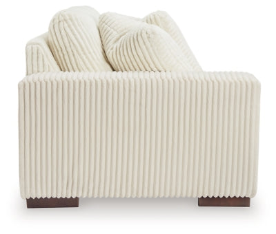 Lindyn Sectional with Chaise - Furniture House (VA)