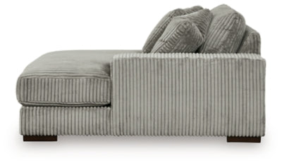 Lindyn Sectional with Chaise - Furniture House (VA)