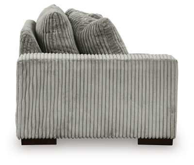 Lindyn Sectional with Chaise - Furniture House (VA)