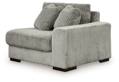 Lindyn Sectional with Chaise - Furniture House (VA)