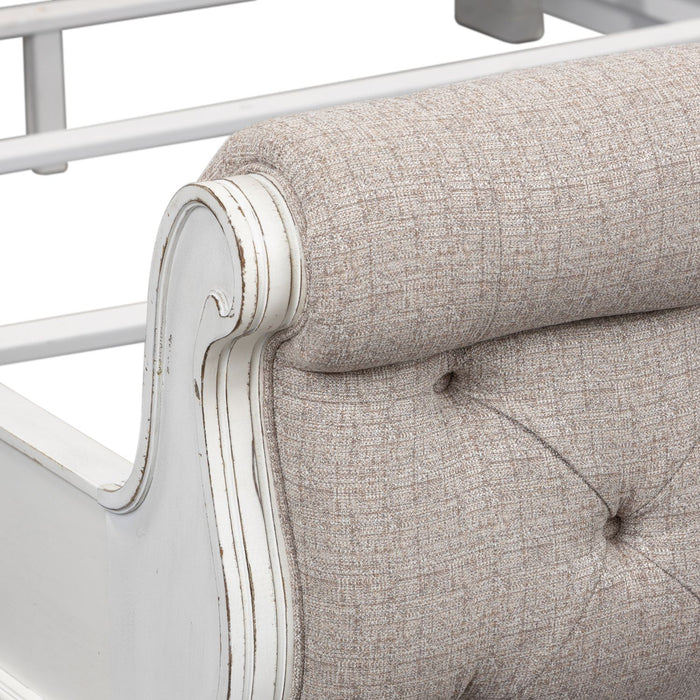 Magnolia Manor King Uph Sleigh Bed