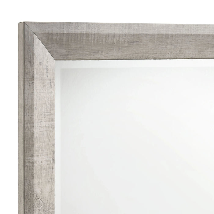Ellen Panel Bedroom Set in White