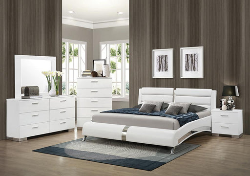 Jeremaine 4-piece California King Bedroom Set Glossy White - Furniture House (VA)