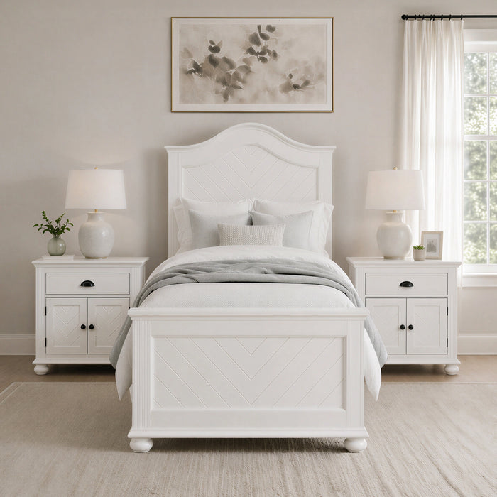 Kona Bedroom Set with 2 Nightstands in White