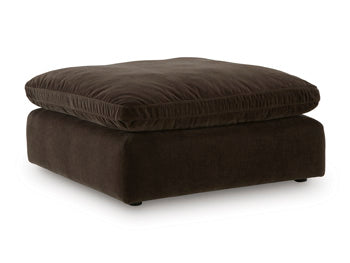 Maxton Heights Oversized Accent Ottoman - Furniture House (VA)