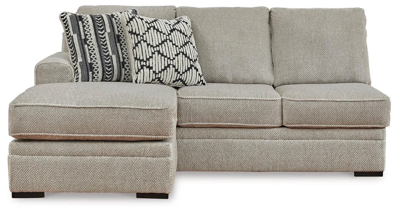 Calnita Sectional with Chaise