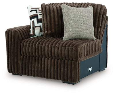 Midnight-Madness Sectional Sofa - Furniture House (VA)