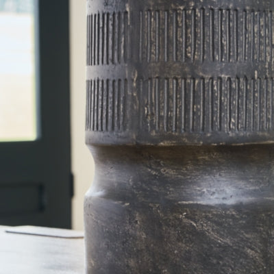 Beninworth Vase - Furniture House (VA)