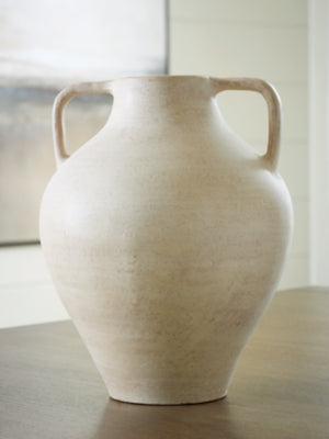 Justy Vase - Furniture House (VA)