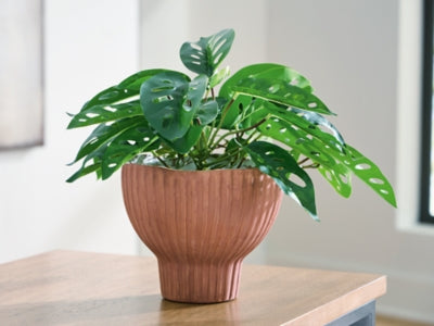 Orban Vase - Furniture House (VA)