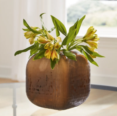Capard Vase - Furniture House (VA)