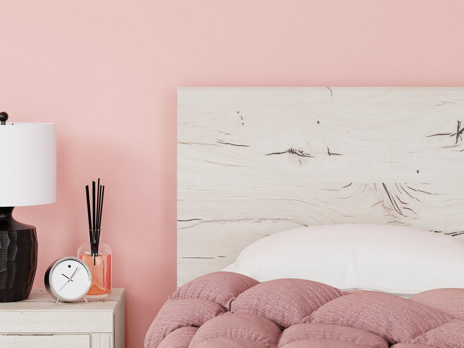 Lawroy Bed - Furniture House (VA)