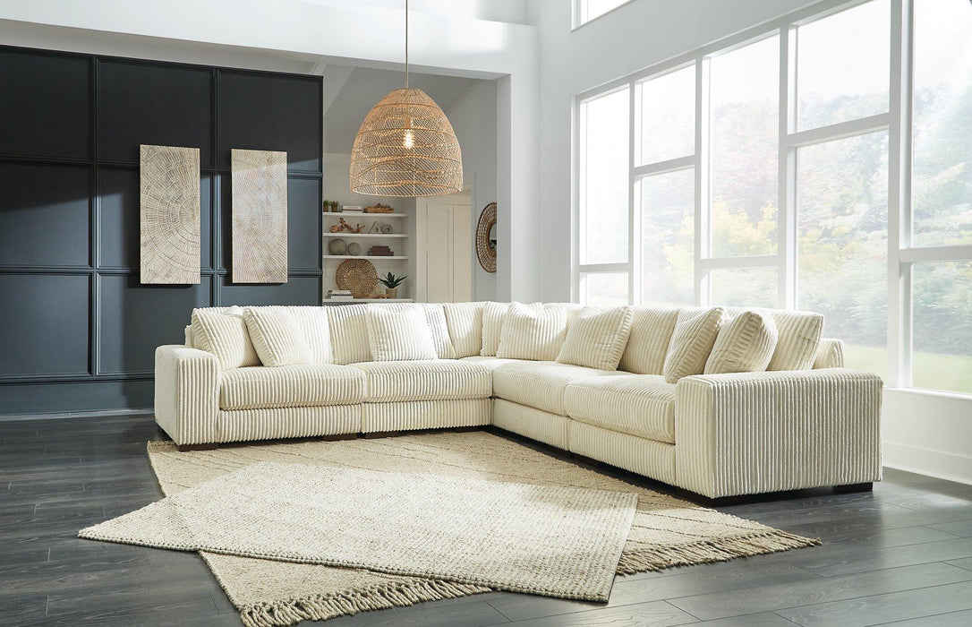 Lindyn Sectional - Furniture House (VA)