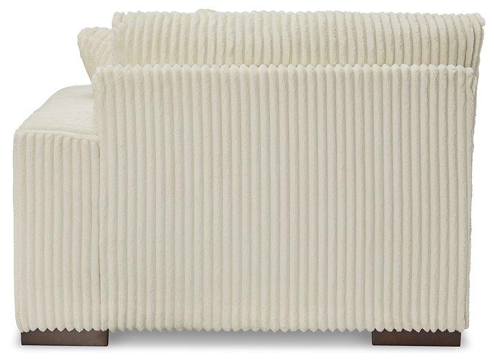 Lindyn Sectional - Furniture House (VA)