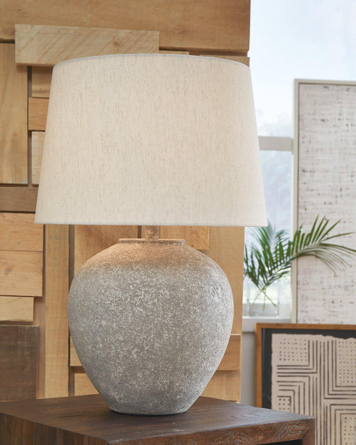 Dreward Table Lamp - Furniture House (VA)
