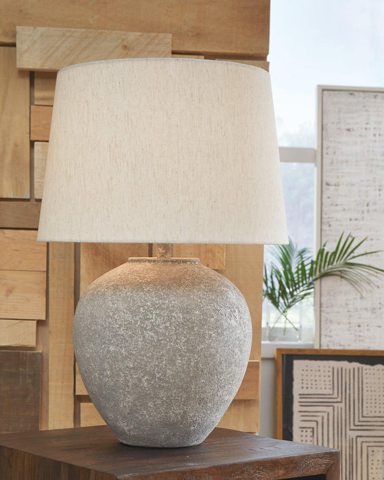 Dreward Table Lamp - Furniture House (VA)
