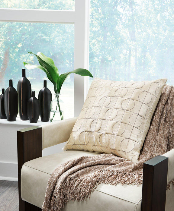 Kydner Pillow (Set of 4) - Furniture House (VA)