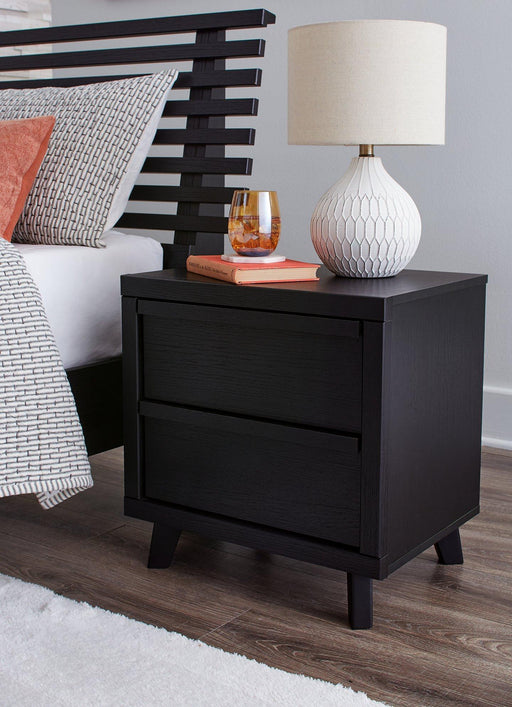 Danziar Nightstand - Furniture House (VA)