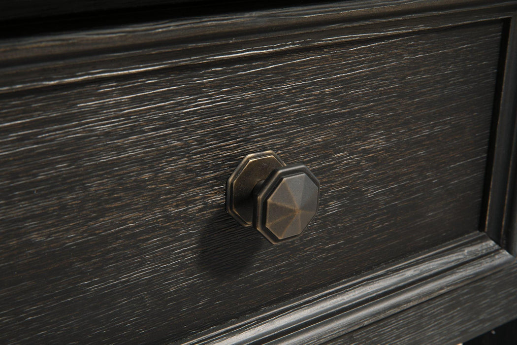 Tyler Creek Occasional Table Set - Furniture House (VA)