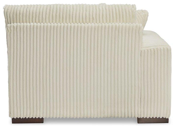 Lindyn Sectional - Furniture House (VA)