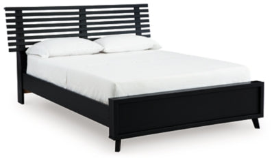 Danziar Queen Slat Bed - Furniture House (VA)