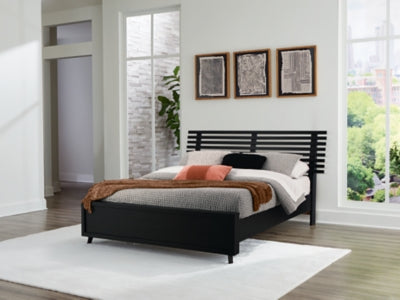 Danziar Queen Slat Bed - Furniture House (VA)