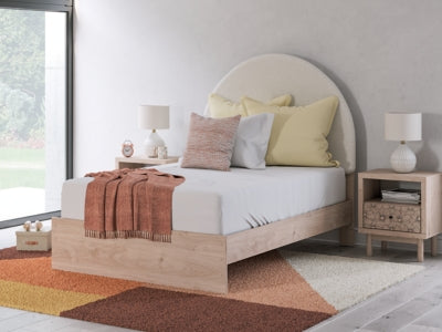 Arloster Upholstered Bed - Furniture House (VA)