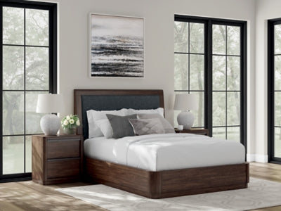 Dilenno Upholstered Bed - Furniture House (VA)