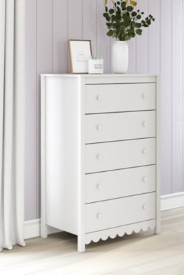 Hallityn Chest of Drawers - Furniture House (VA)