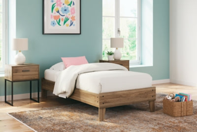 Deanlow Bed - Furniture House (VA)
