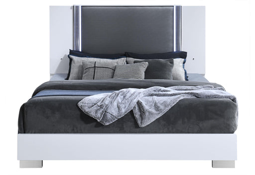 YLIME SMOOTH WHITE KING BED WITH LED FULLY SLATTED - Furniture House (VA)