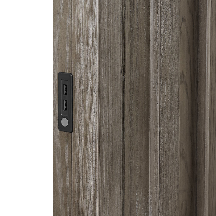 Kings Court Storage Bedroom Set