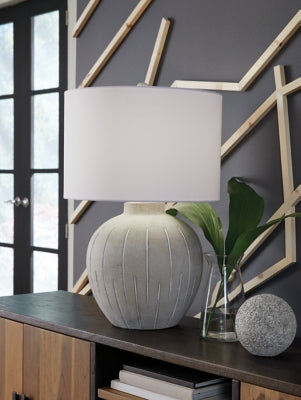 Calbert Table Lamp - Furniture House (VA)