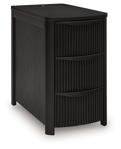 Camdill Chairside End Table - Furniture House (VA)