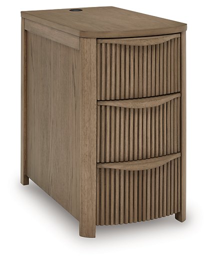 Camdill Chairside End Table - Furniture House (VA)