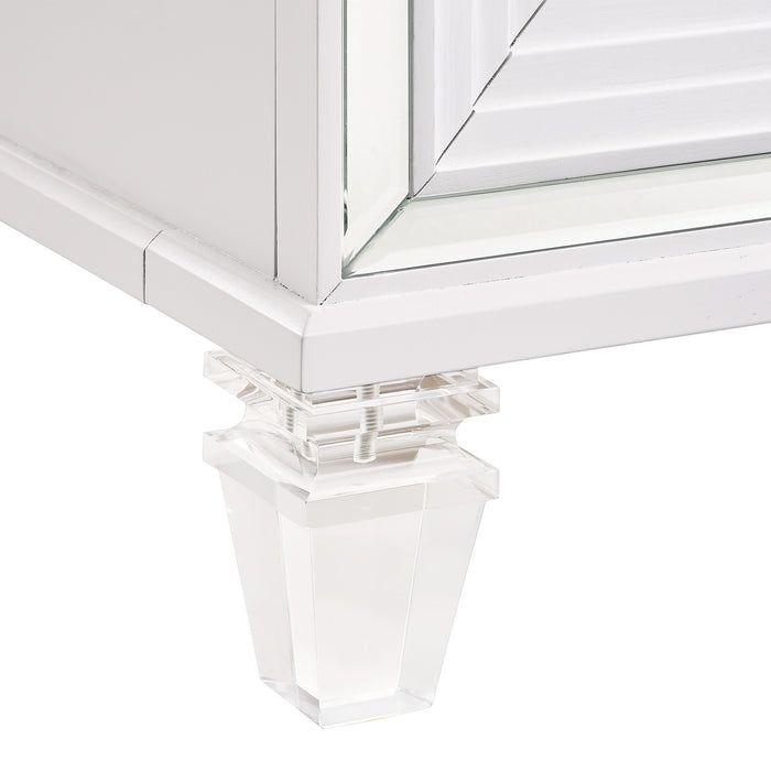 Twenty Nine Storage Bedroom Set