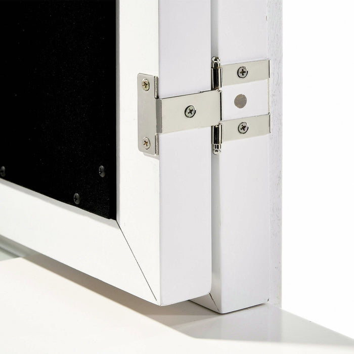 Twenty Nine Dressing Set