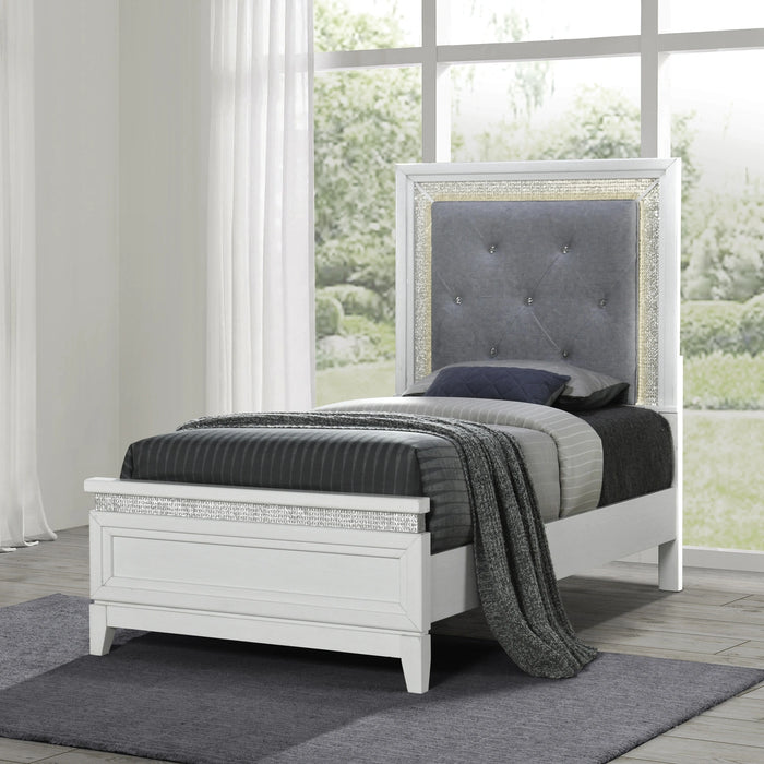 Reflections Uph Bed image