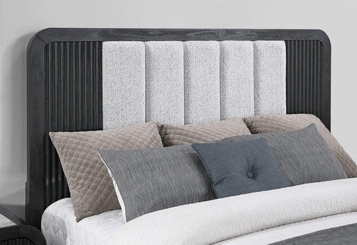 BECKETT WHITE/BLACK KING BED GROUP WITH COOLER & SPEAKER - Furniture House (VA)
