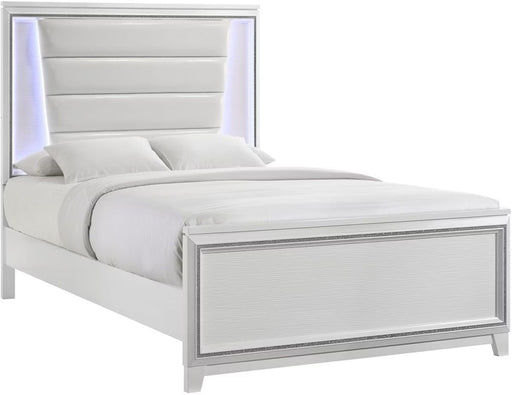 Elements International Moondance Full Panel Bed in White image