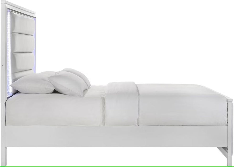 Elements International Moondance Full Panel Bed in White