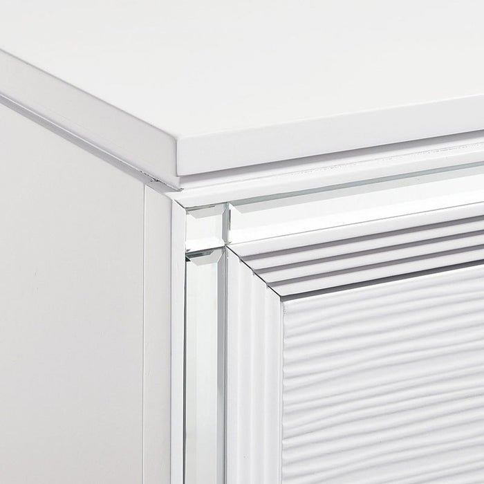 Elements International Twenty Nine Youth Chest in White